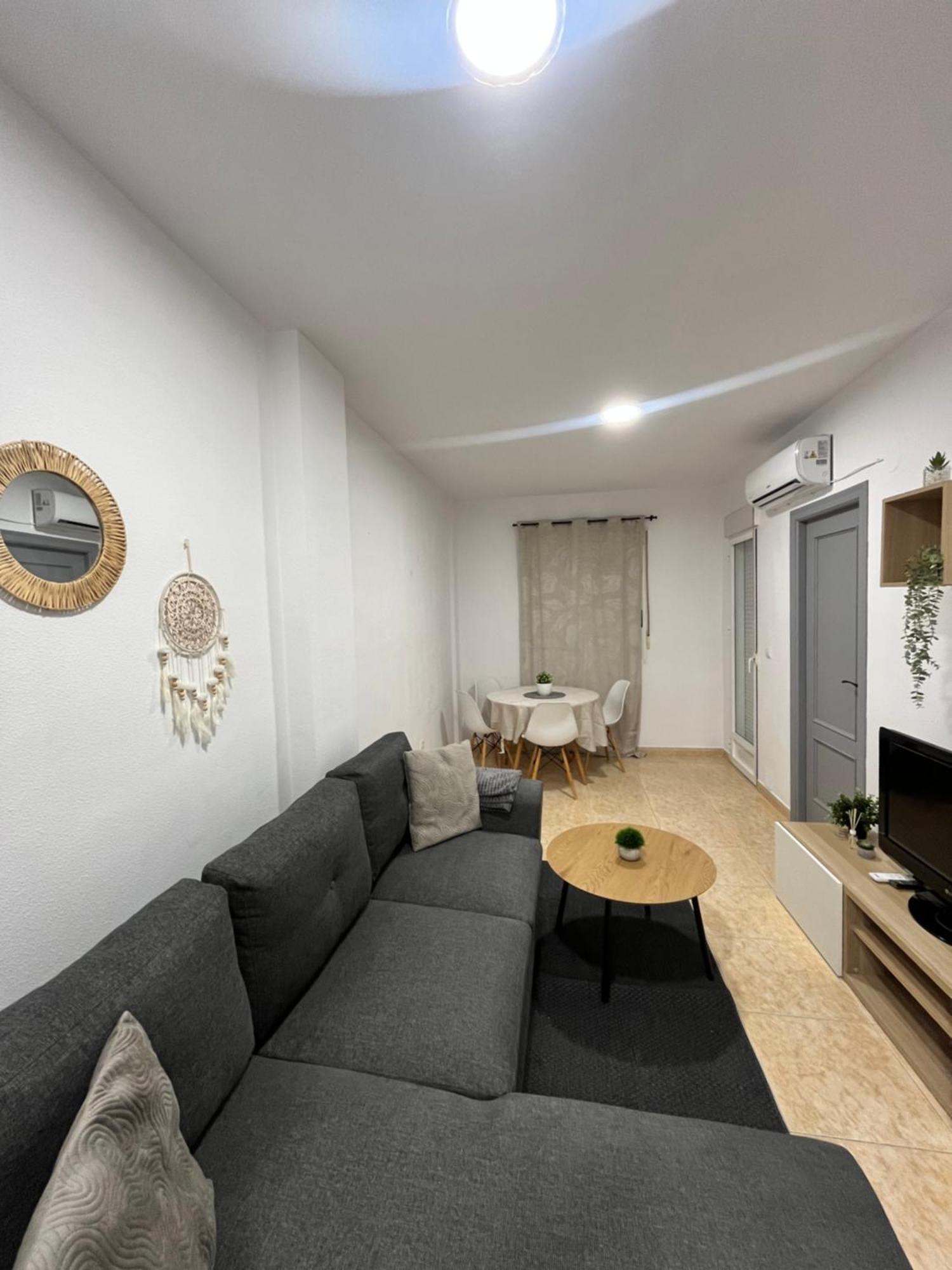 Magdalena Apartament Torrevieja Exterior photo